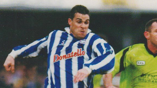 Stuart Storer playing for Brighton in the 1998-99 season