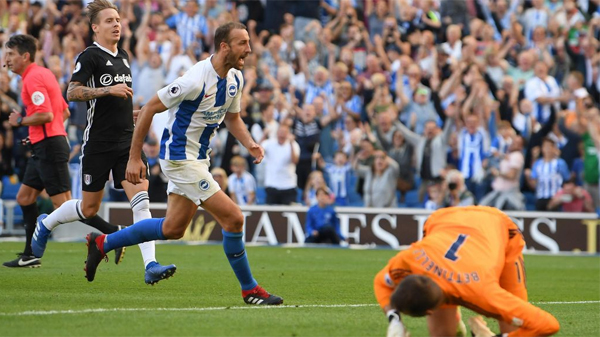 Glenn Murray scores against Fulham as Brighton come from 2-0 down to draw 2-2 at the Amex