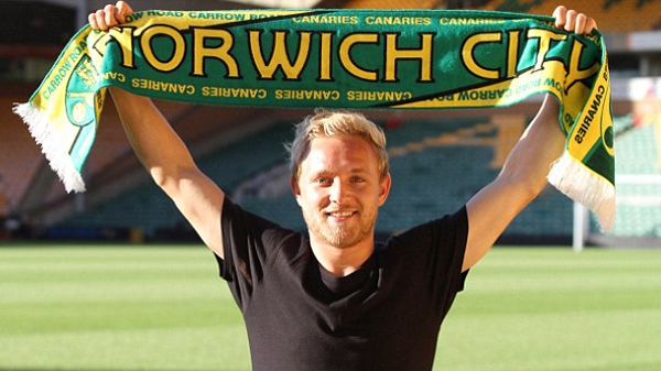 Alex Prtichard turned his car around on the M25 when en route to sign for Brighton and joined Norwich City instead