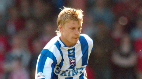 Dan Harding playing for Brighton and Hove Albion in the 2003-04 season