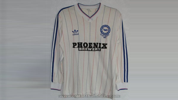 Brighton wore a white away kit which could be considered their best ever between 1983 and 1985
