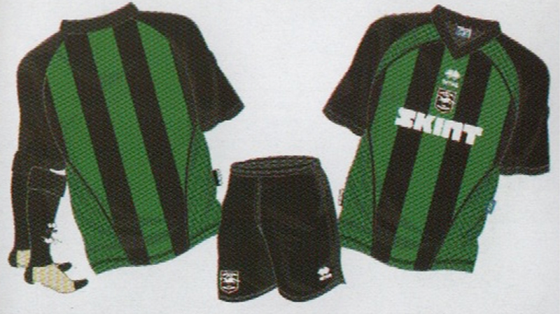 Green and black should have been a Brighton away kit in 2005-06