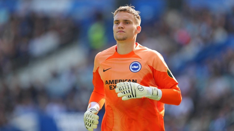 Bart Verbruggen became the latest Dutch player to join Brighton when signing for £17m in the summer