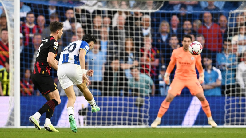 Julio Enciso scores a stunning goal as Brighton draw 1-1 against Man City