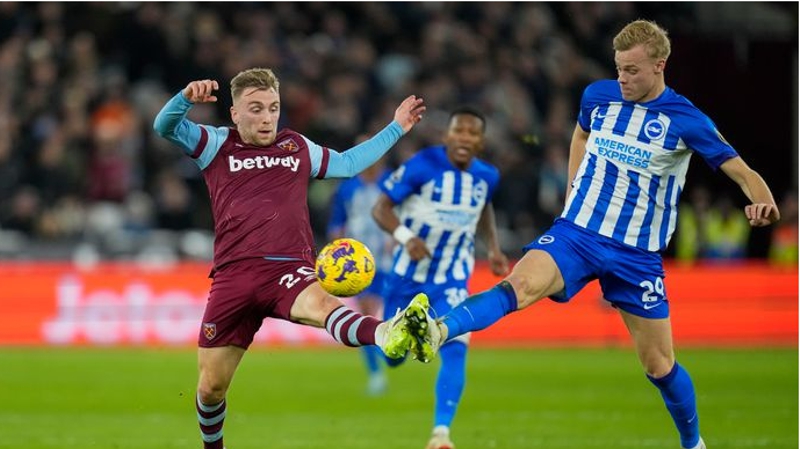 Jan Paul van Hecke topped the player ratings as Brighton drew 0-0 at West Ham United