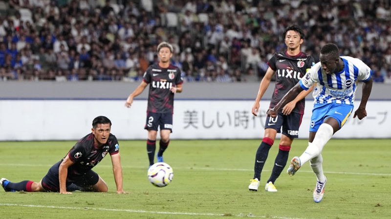 Yankubu Minteh opens the scoring in Kashima Antlers 1-5 Brighton