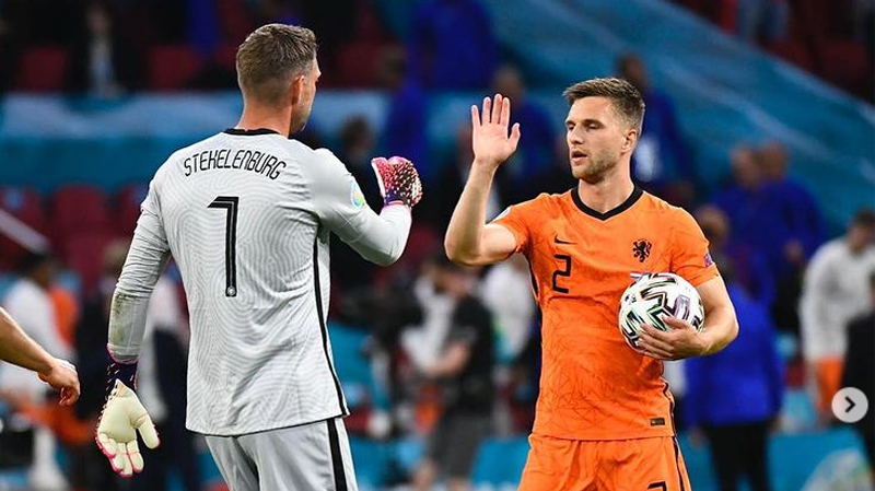 Joel Veltman played the final few minutes as the Netherlands got their Euro 2020 campaign off to a winning start by beating Ukraine 3-2 in Amsterdam