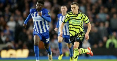 Leandro Trossard outpaces Carlos Baleba on his way to scoring for Arsenal against Brighton